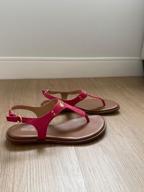 NEW Pink Michael Kors sandals, size 8